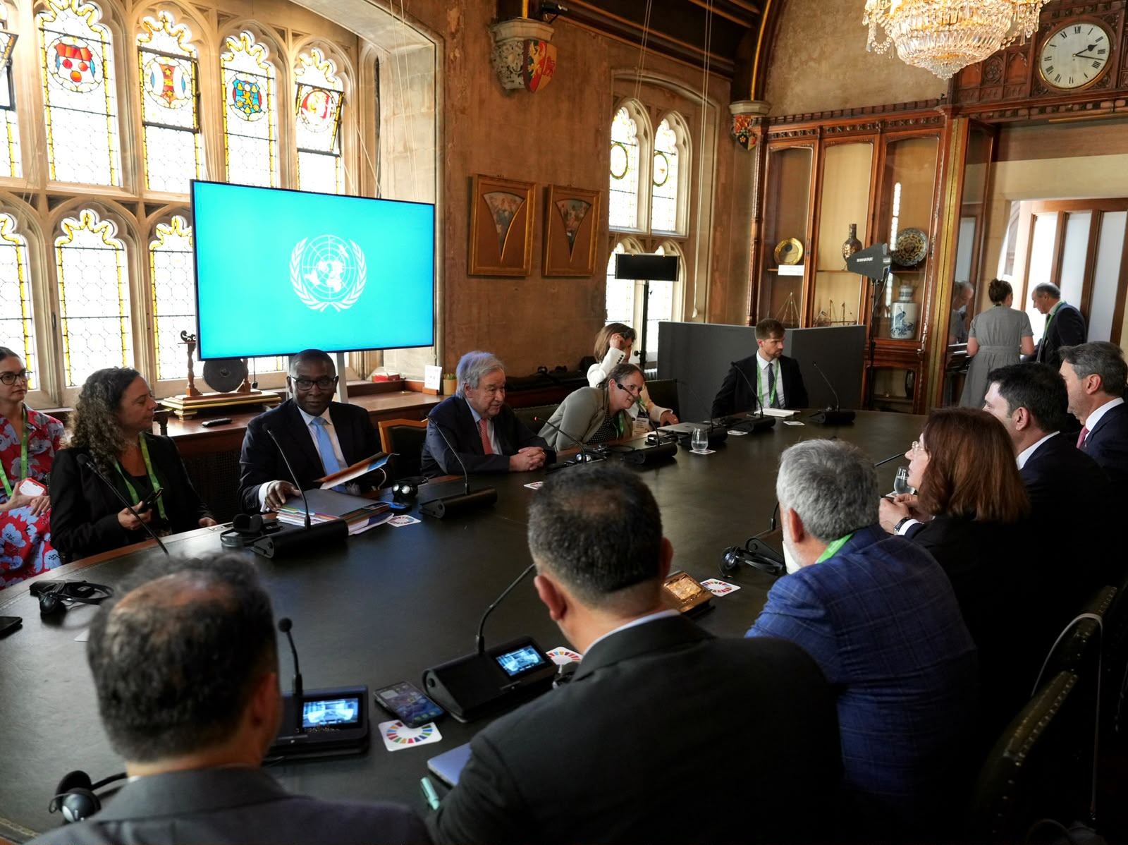 COP31 President-Designate and Minister of Environment, Urbanization and Climate Change Kurum Meets with UN Secretary-General Guterres in London