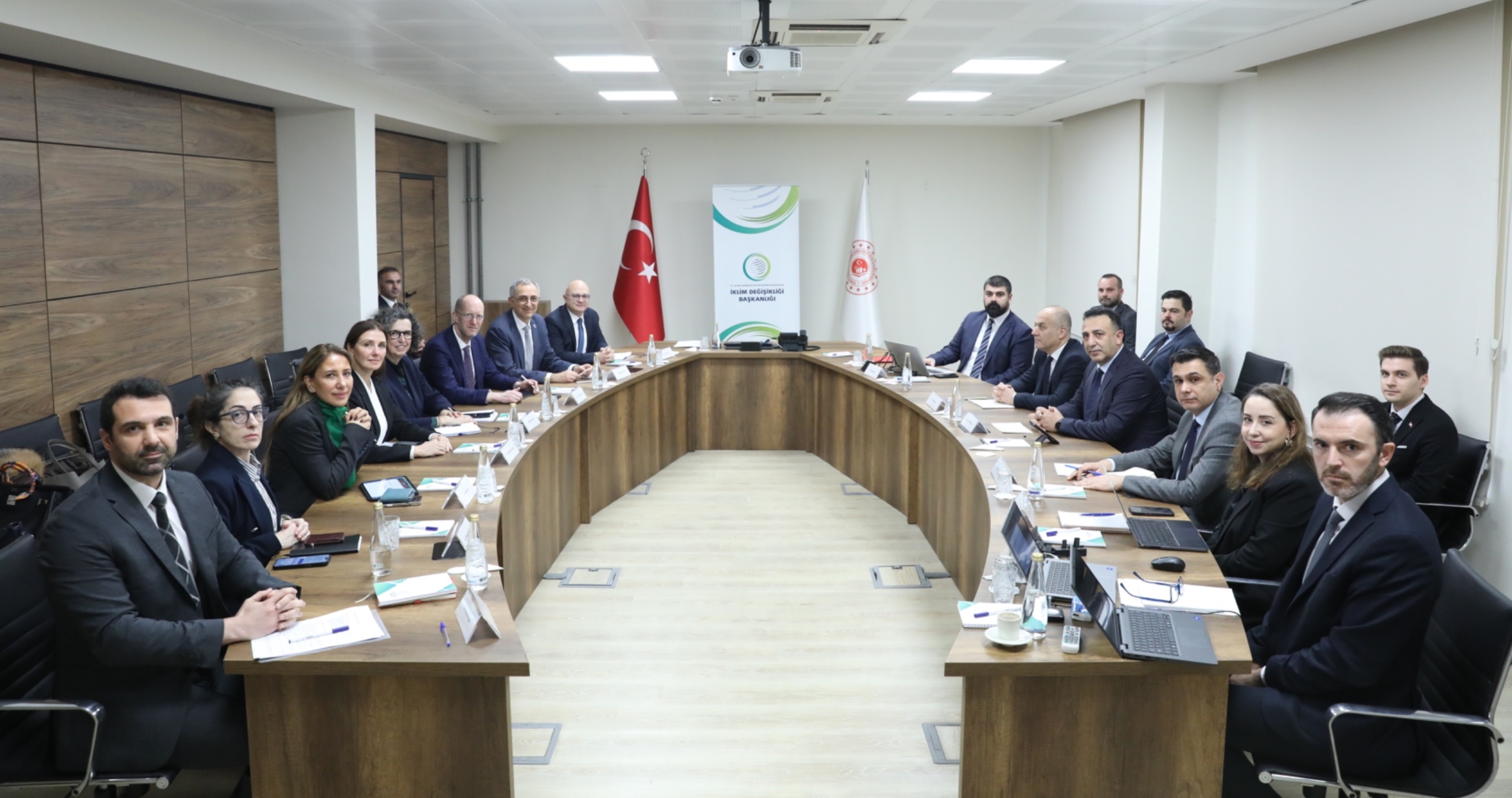 Director Hasar Receives European Bank for Reconstruction and Development Delegation