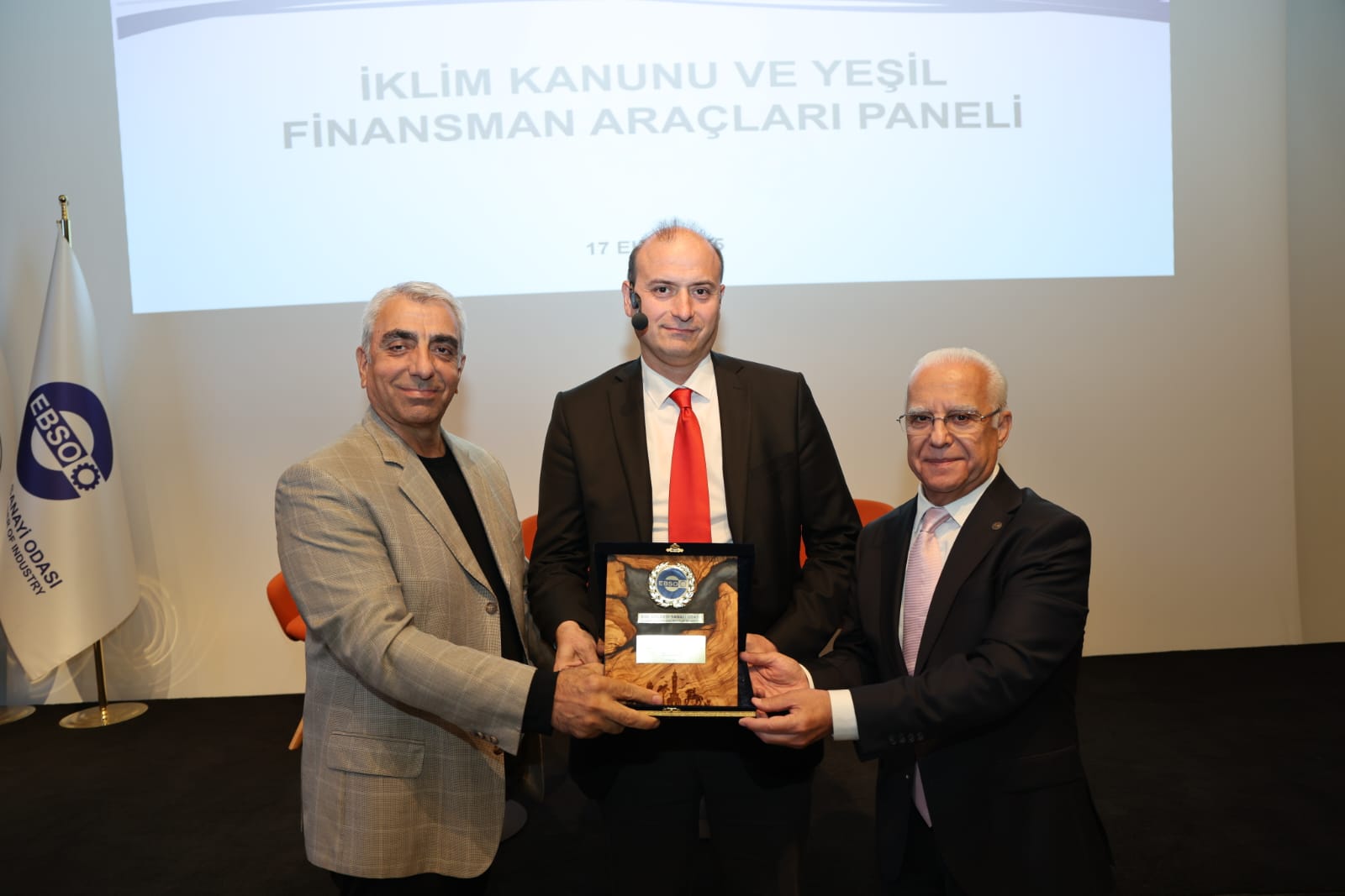 Directorate of Climate Change Briefs Industrial Stakeholders on the Climate Law in İzmir