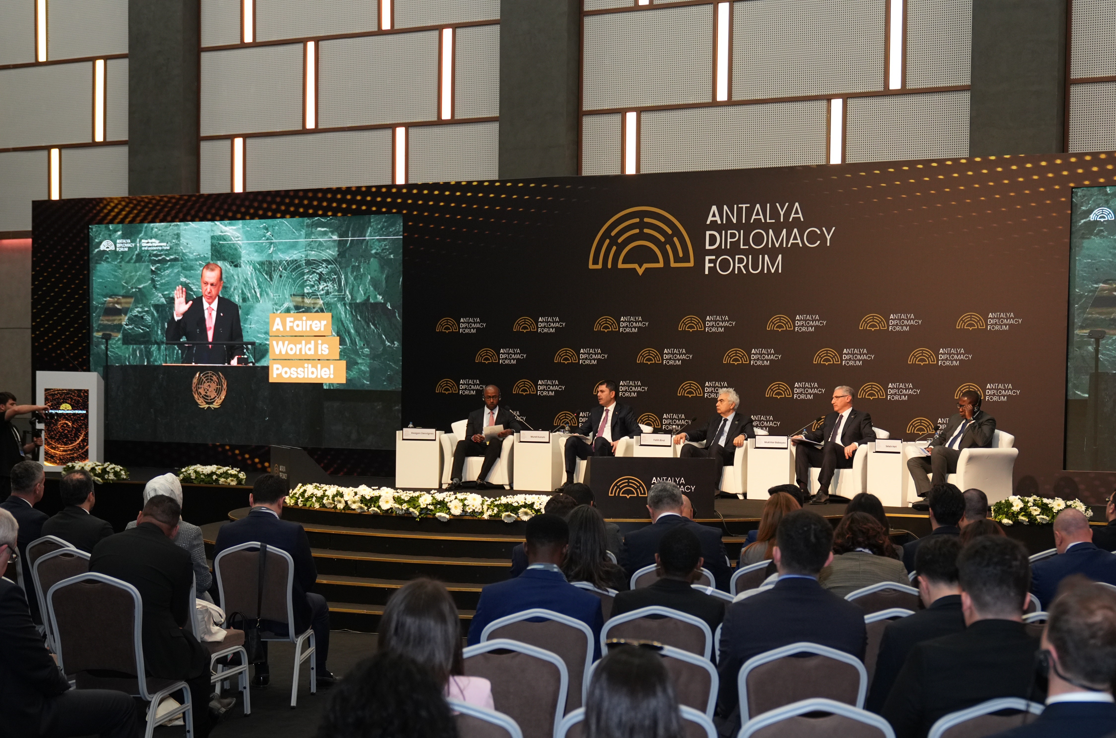 MINISTER KURUM AT THE ANTALYA DIPLOMACY FORUM