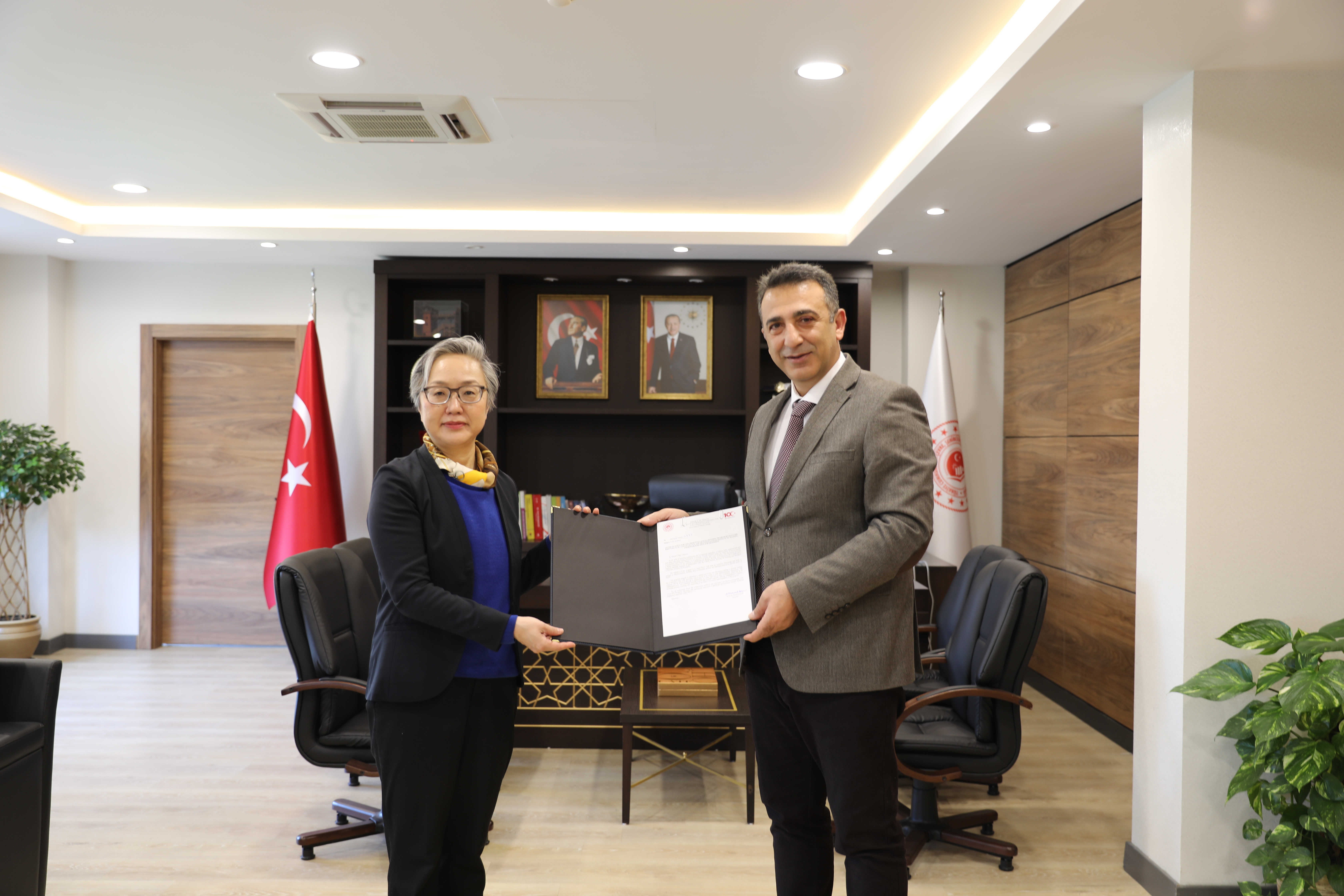 Birleşmiş Milletler Eğitim ve Araştırma Enstitüsü (UNITAR) Refah Birim Direktörü Sayın Mihoko KUMAMOTO Başkanlığımızı Ziyaret Etti