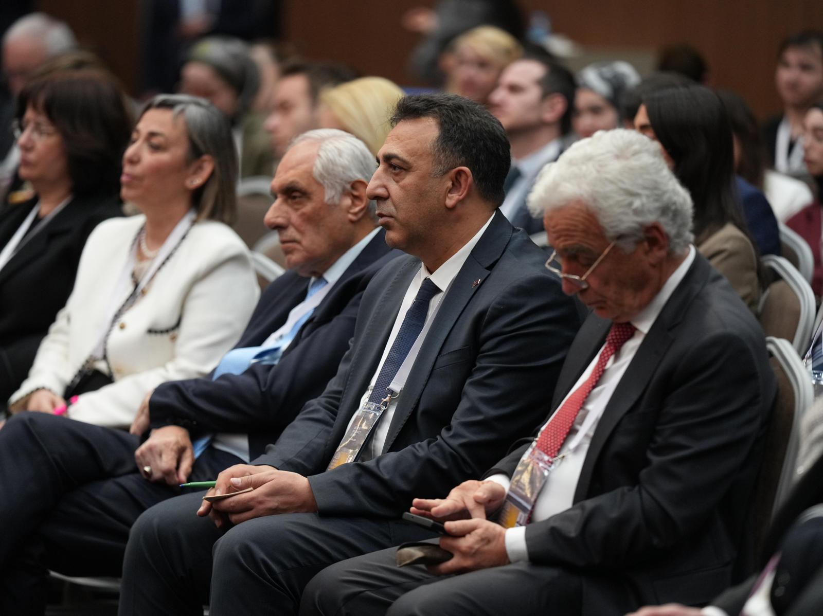 Çevre, Şehircilik ve İklim Değişikliği Bakanı Kurum, Antalya Diplomasi Forumu’na Katıldı