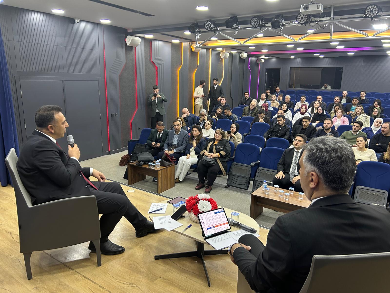 İklim Değişikliği Başkanı Hasar, ‘İklim Konuşmaları’ programında Erzurumlularla buluştu