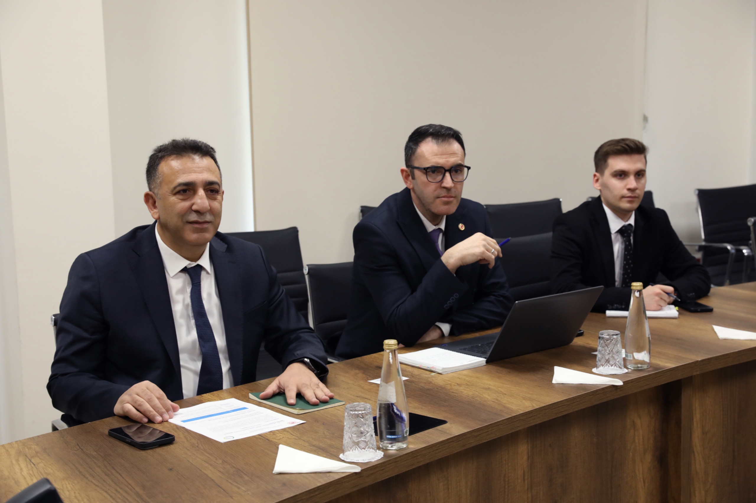 İklim Değişikliği Başkanı Hasar, İslam Kalkınma Bankası Türkiye Direktörü Abdelwahab ile bir araya geldi