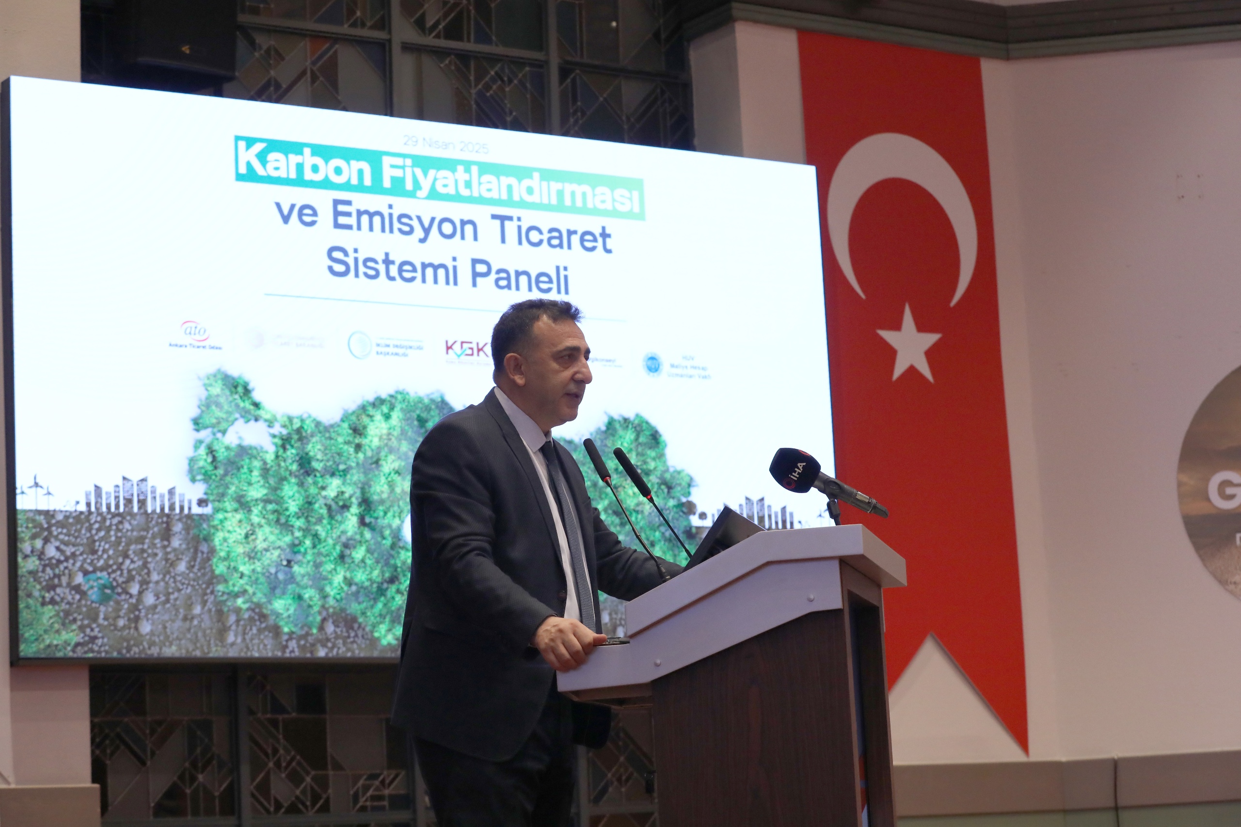 ‘Karbon Fiyatlandırması ve Emisyon Ticaret Sistemi Paneli’ Ankara’da gerçekleştirildi