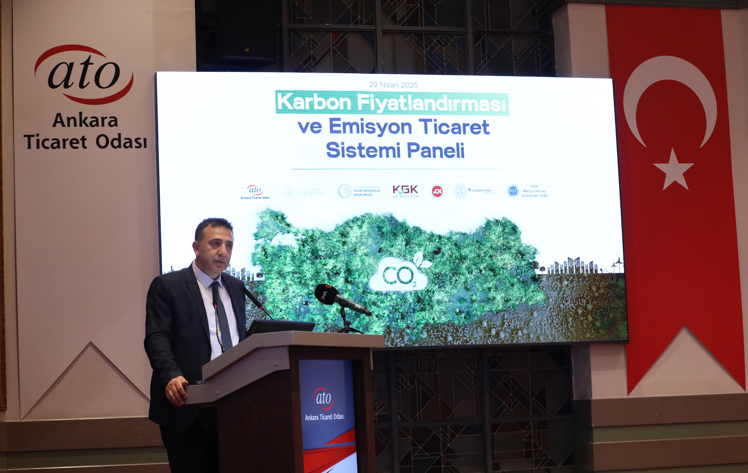 ‘Karbon Fiyatlandırması ve Emisyon Ticaret Sistemi Paneli’ Ankara’da gerçekleştirildi