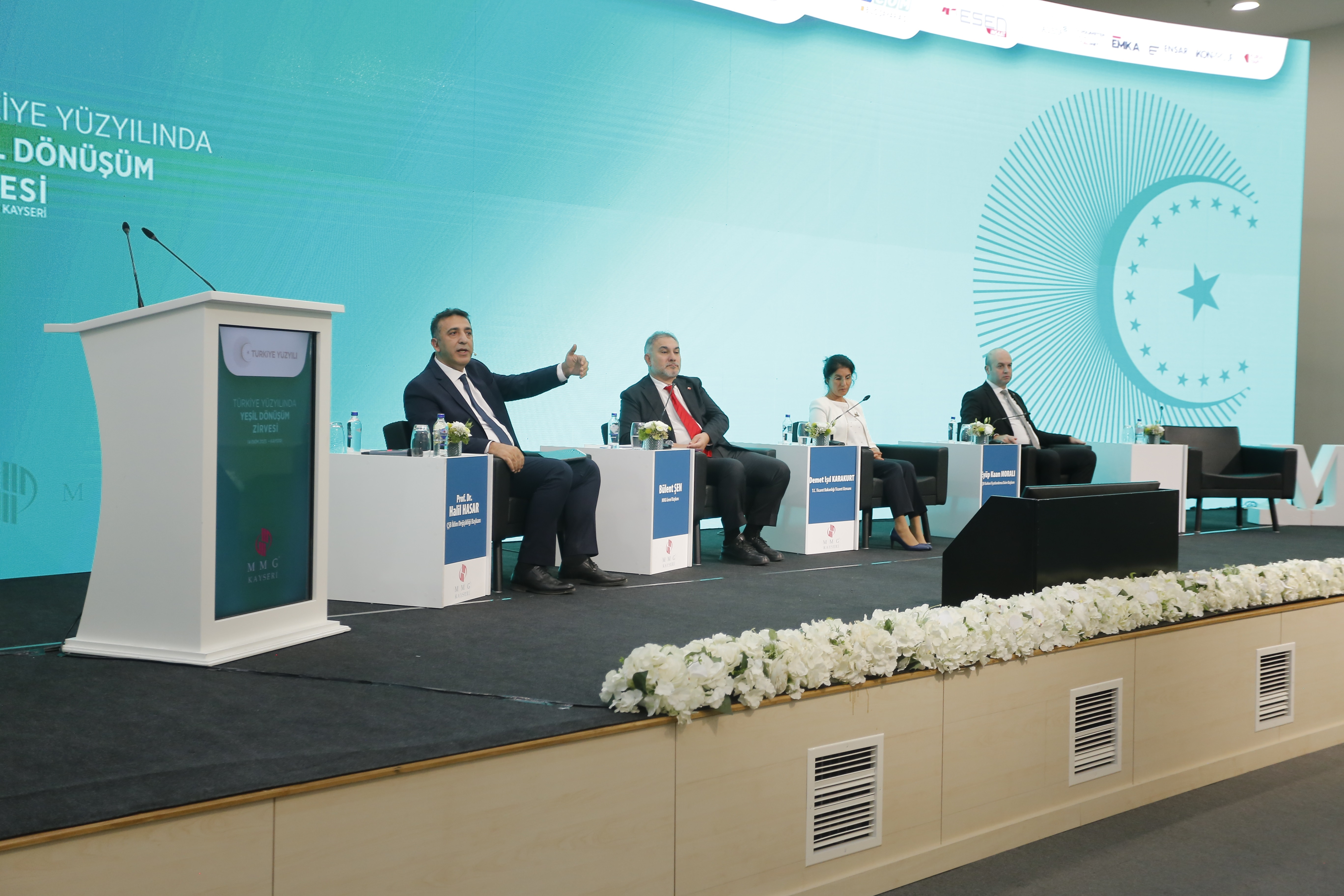 Türkiye Yüzyılında Yeşil Dönüşüm Zirvesi gerçekleştirildi