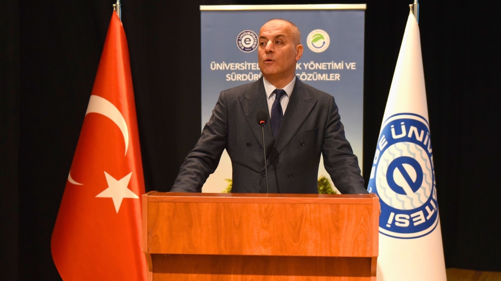 “Üniversitelerde Atık Yönetimi ve Sürdürülebilir Çözümler Çalıştayı” düzenlendi