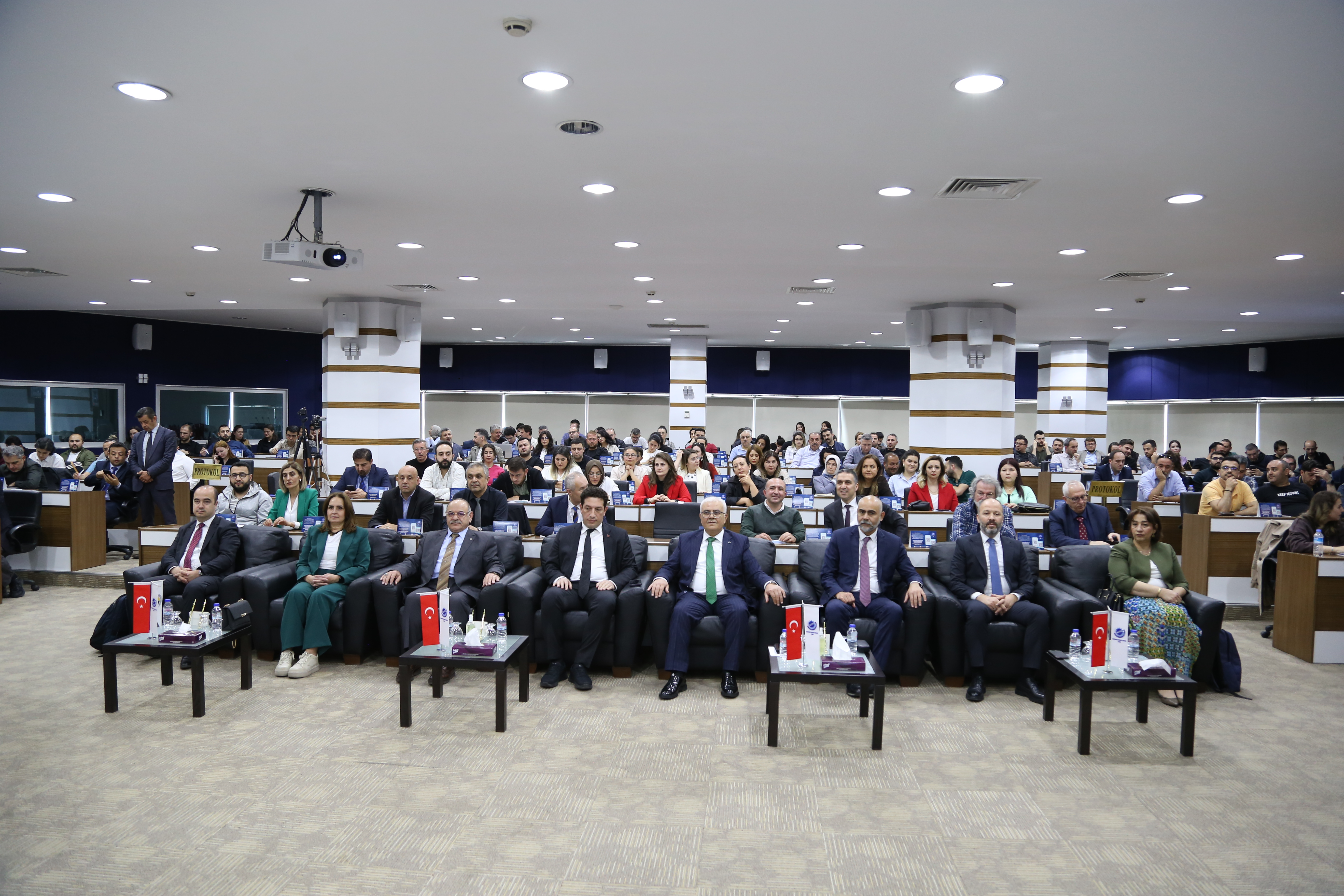 Yeşil Dönüşüm ve Sınırda Karbon Düzenleme Mekanizması Bilgilendirme ve İstişare Toplantıları son hızla devam ediyor