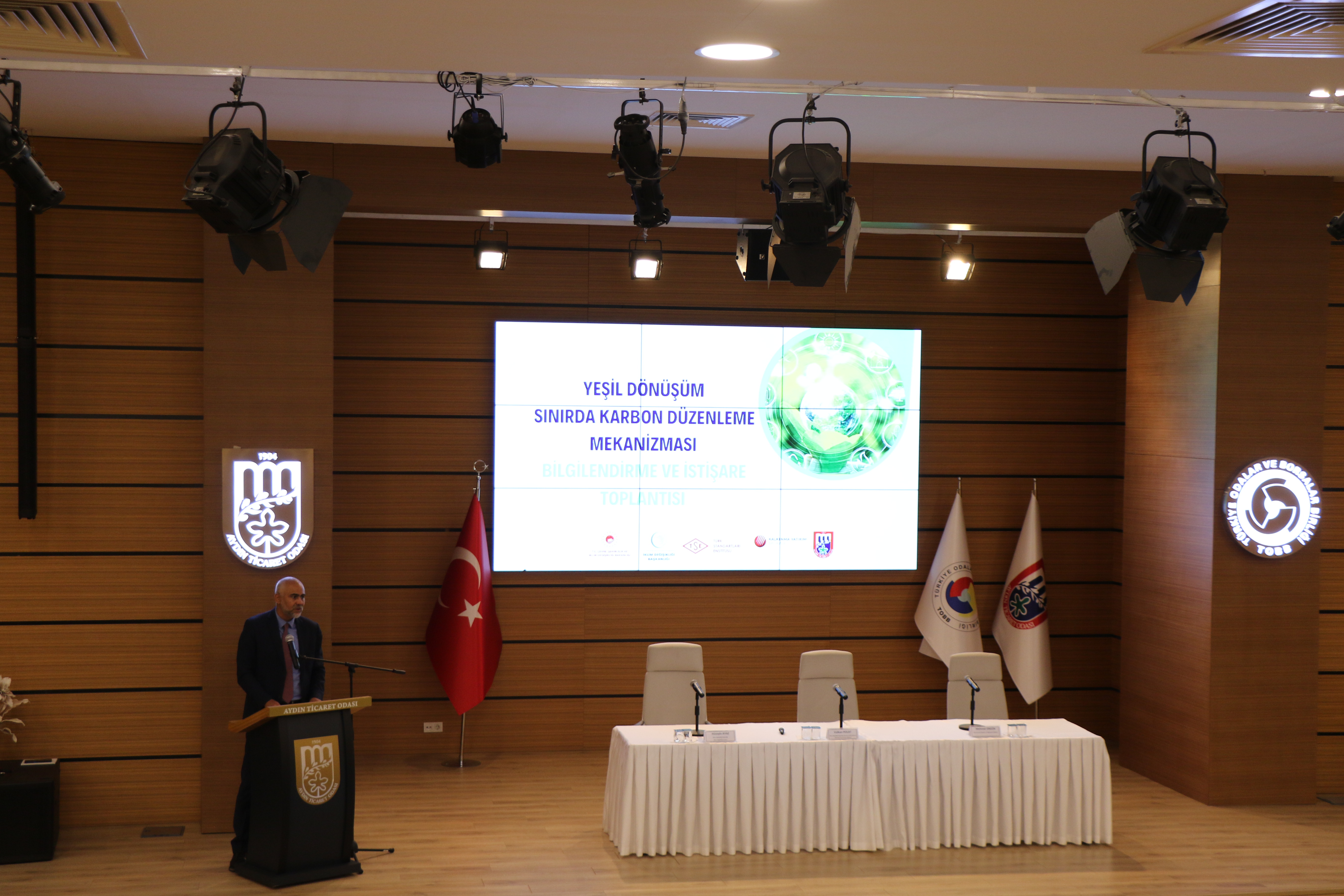 “Yeşil Dönüşüm ve Sınırda Karbon Düzenleme Mekanizması Bilgilendirme ve İstişare Toplantıları” Aydın İlinde Yapıldı